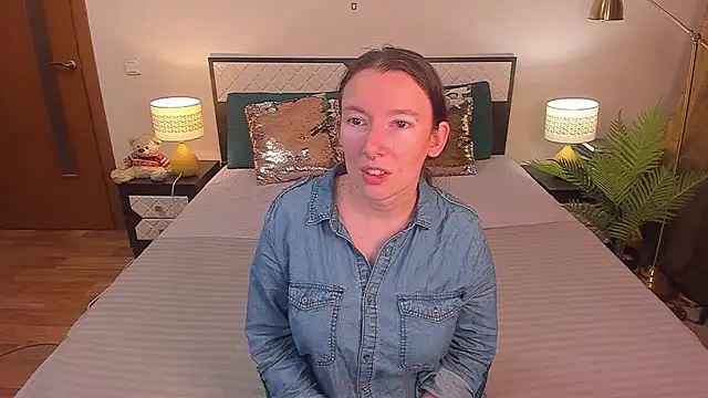 CatherineWalls online show from July 21, 4:02 am