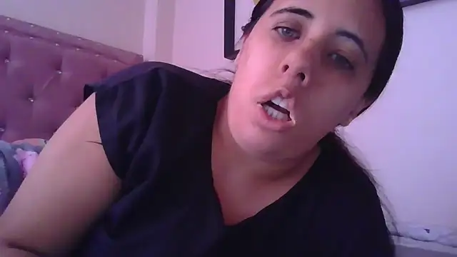 annarose19 online show from October 7, 5:17 pm