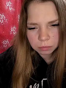 Zuli Kiska online show from February 13, 4:25 am