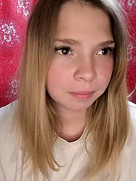 Zuli Kiska online show from September 15, 8:05 pm