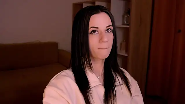 ItsAlisia online show from March 15, 6:37 am