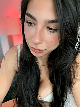 LoveLillyy online show from November 21, 9:39 pm