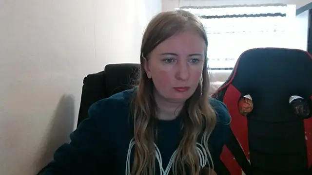 PeterAndJen online show from November 2, 1:58 pm