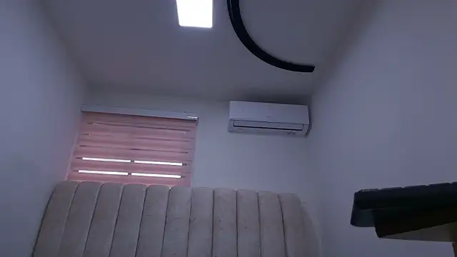 timkerbell  online show from February 23, 8:08 pm