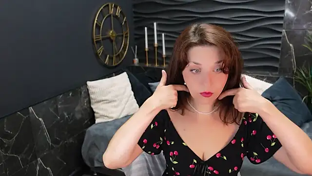 MargaretFatal online show from July 6, 5:56 am