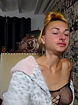 kylie blck online show from November 23, 6:16 am