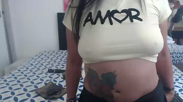 katiehotx online show from November 29, 7:40 pm