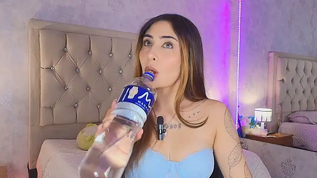 nini love01 online show from February 6, 4:05 am