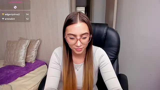 StacyConner online show from September 17, 8:18 pm