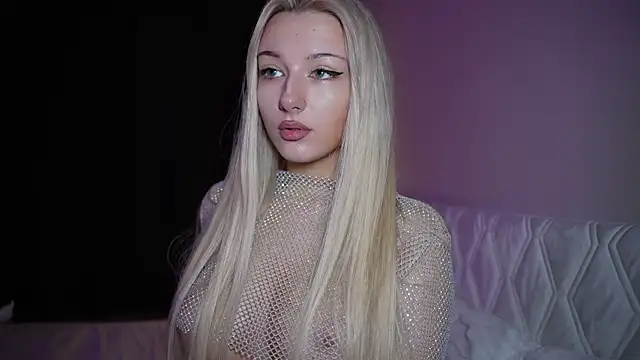 CatchMe1 online show from November 5, 4:50 am