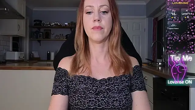 stripmequick online show from November 27, 5:05 pm