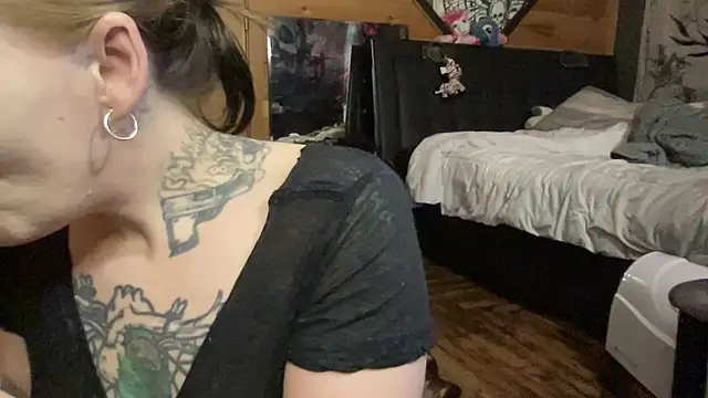 TeenyDoll online show from April 12, 2:14 am