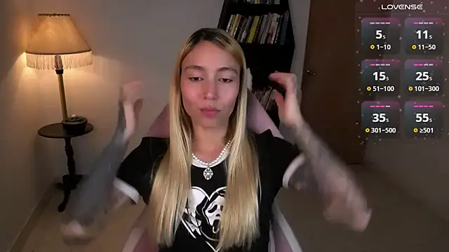 Saucy Jenn online show from November 29, 2:26 am