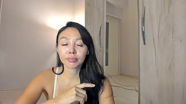 keiko hot online show from April 15, 2:12 am