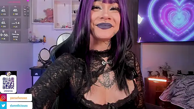 damnliciousss online show from October 17, 12:14 am