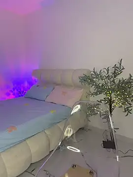 stormyy  online show from April 7, 2:24 am