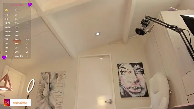 catalinasaiz online show from November 22, 2:42 pm