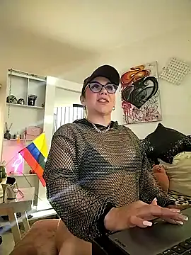 Myrnasexxx online show from November 15, 9:16 pm