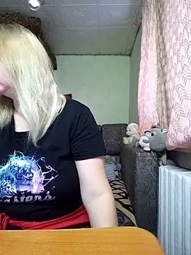 BustyBlond online show from February 1, 5:06 am