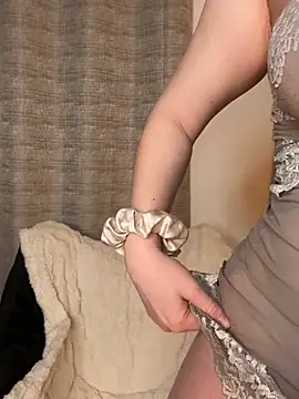 FoxyFrenchy online show from February 23, 8:08 pm