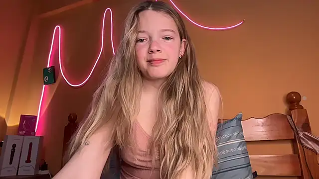 -veranito- online show from October 9, 3:32 am