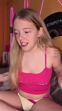 -veranito- online show from November 29, 9:08 pm