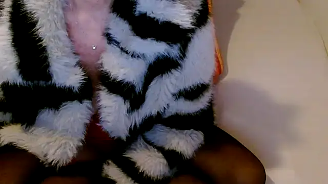 34MANON online show from February 1, 6:45 am