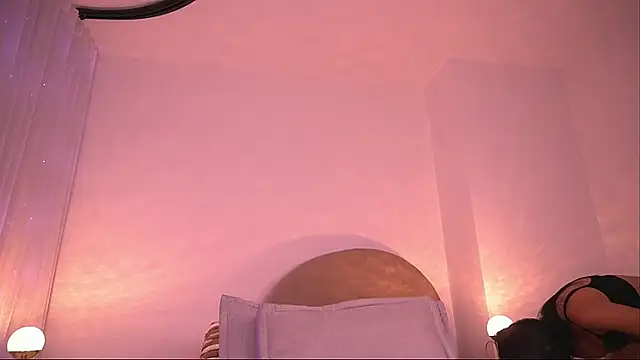 danna berlin  online show from November 29, 7:40 pm