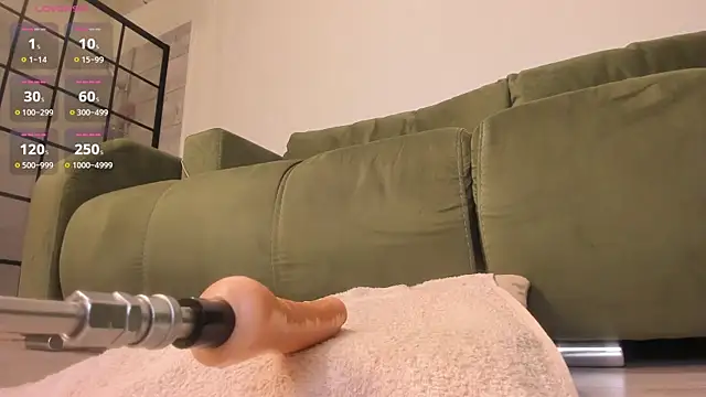 Kardashian     online show from January 11, 5:45 am