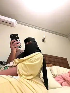 Snapshot of Submissive_Arab chatting on September 14, 11:13 pm Submissive Arab online show from September 14, 11:13 pm