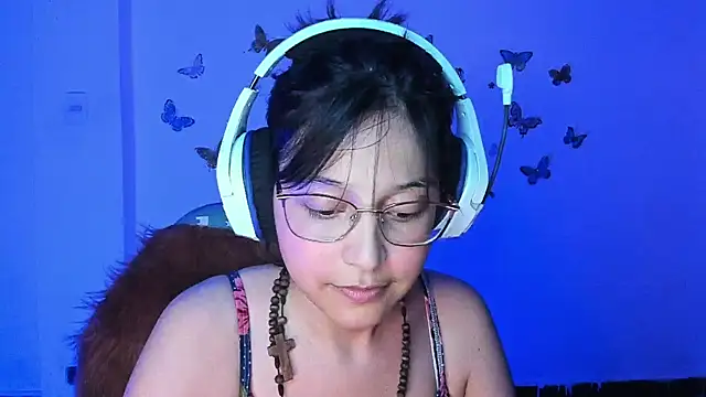 Little Lisy online show from March 22, 5:13 am