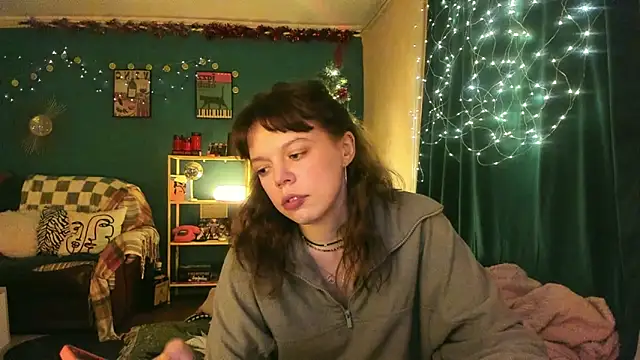 ClancyMorissey online show from December 21, 5:39 pm