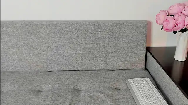 Snapshot of miss_emily_ chatting on October 18, 11:06 pm miss emily  online show from October 18, 11:06 pm