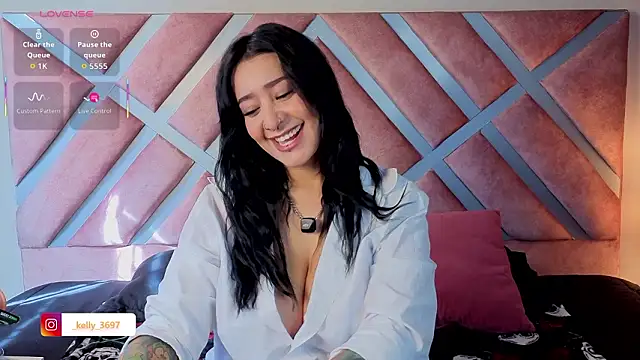  kelly hous36 online show from February 4, 1:14 pm