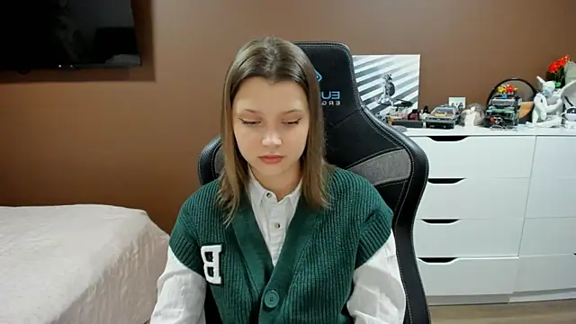 SoniNesti online show from March 14, 2:29 pm