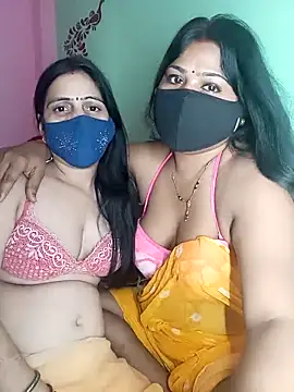 Snapshot of cutee__crazy chatting on October 18, 6:10 pm cutee  crazy online show from October 18, 6:10 pm