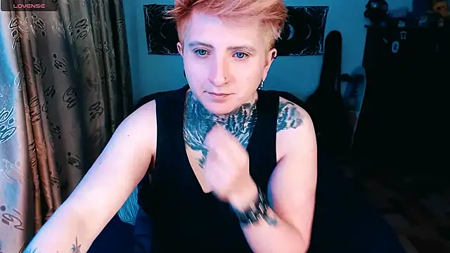 Marieblueeyes online show from October 30, 12:57 am