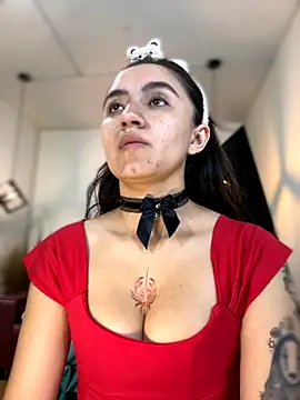 Perla Campbell online show from September 24, 2:05 pm