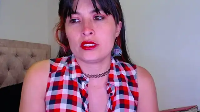 Alexandrasaenz online show from March 3, 9:10 pm