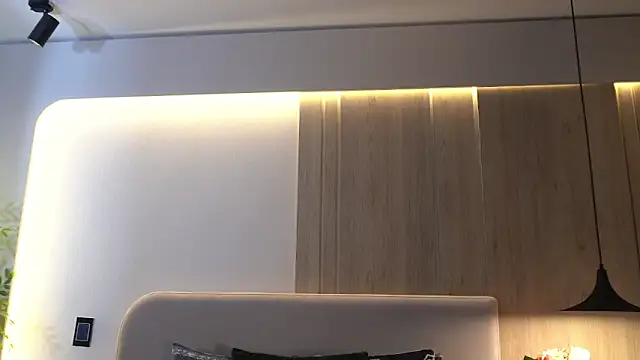 KalaBeckett  online show from March 30, 12:49 pm