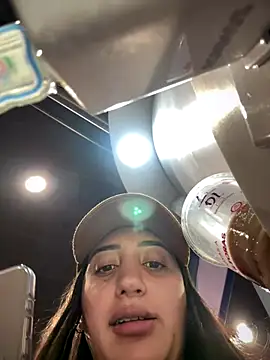 Hannahoff online show from September 29, 1:11 am