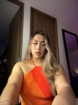 Im sophiie online show from April 17, 6:48 am