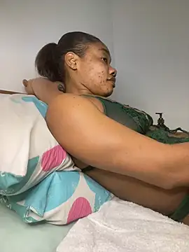  yisela  online show from April 16, 12:44 am