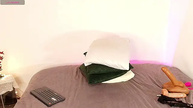 kattyytaylor online show from March 27, 8:26 am