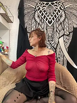 Boonny Boo01 online show from April 17, 1:46 pm