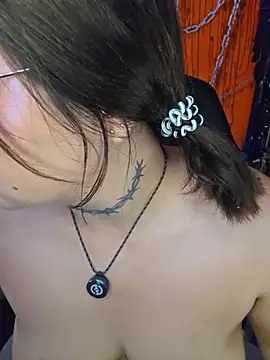 Laura takint online show from June 22, 4:15 pm