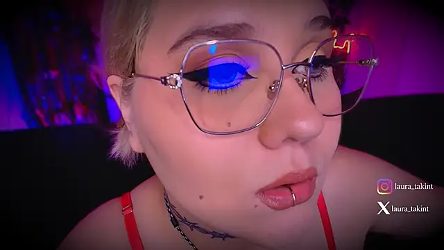 Laura takint online show from September 24, 9:14 pm