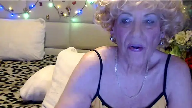 HappyWomanOn online show from January 15, 10:32 am