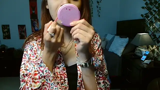 Dama Scarlata18 online show from October 13, 10:45 pm