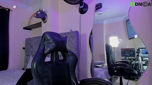 danielasexya1 online show from April 17, 9:50 pm